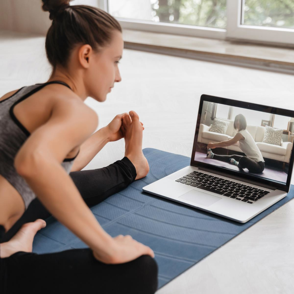 Mat Pilates  (Online)