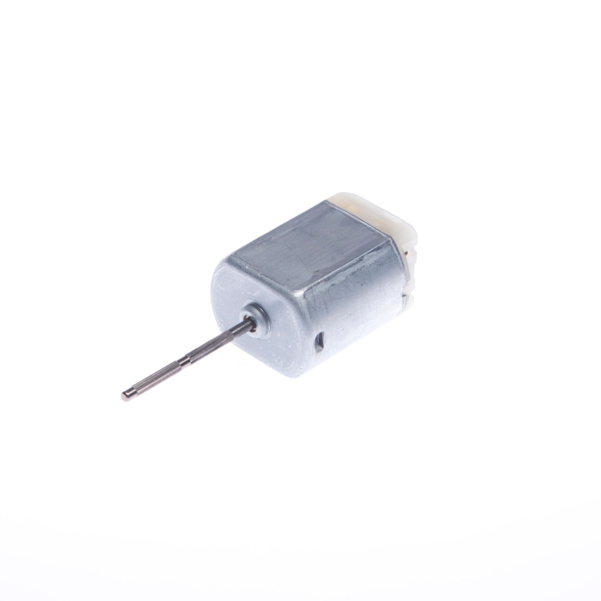 DC Micro Motor 12V RPM: 11120 RPM Length: 65mm - 31mm Shaft (CW d