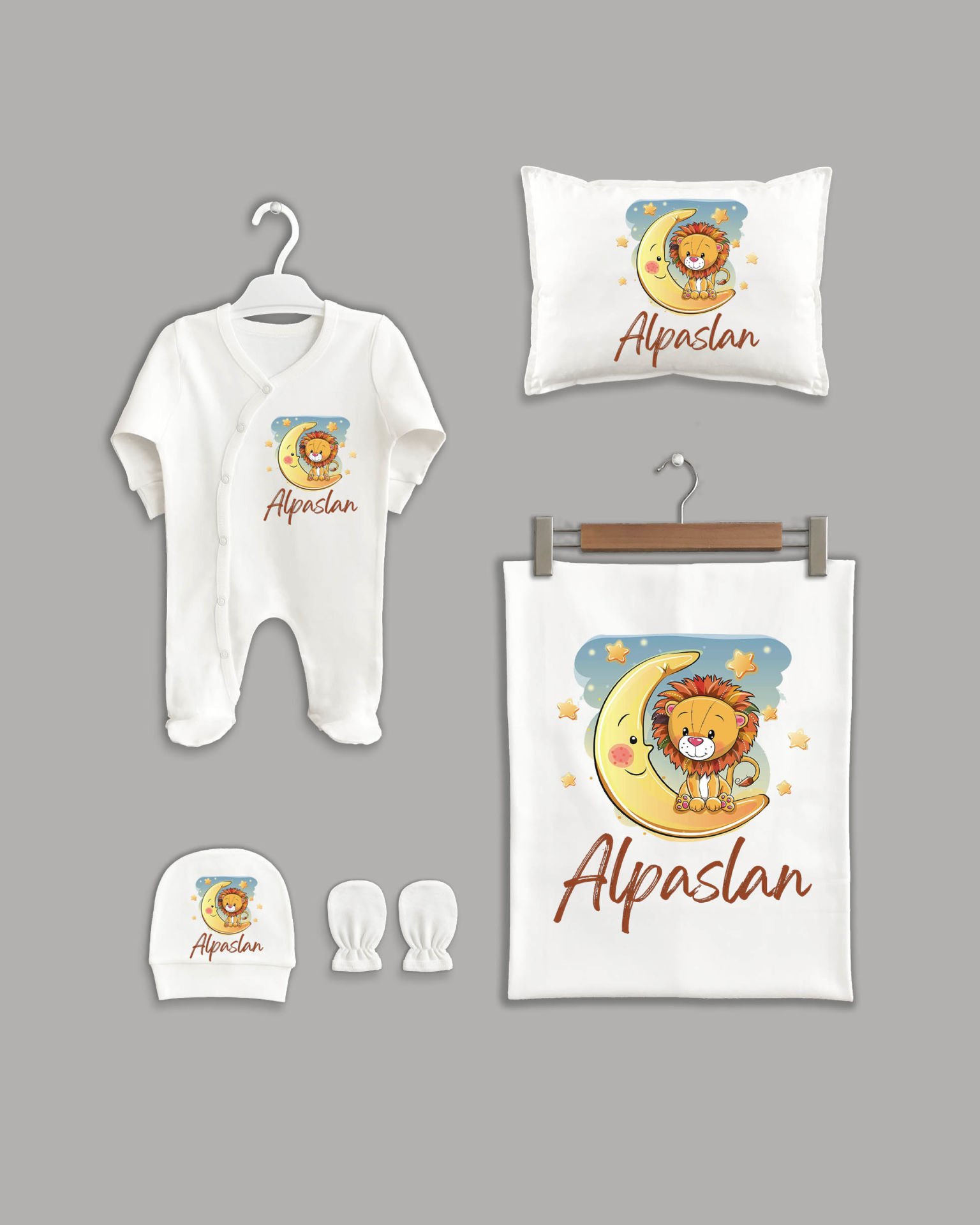 Ay Üzerinde Aslan Modeli 5'li Organik İsme Özel Hastane Çıkışı