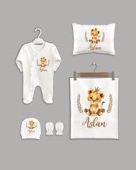 Aslan Temalı 5'li Organik İsme Özel Hastane Çıkışı