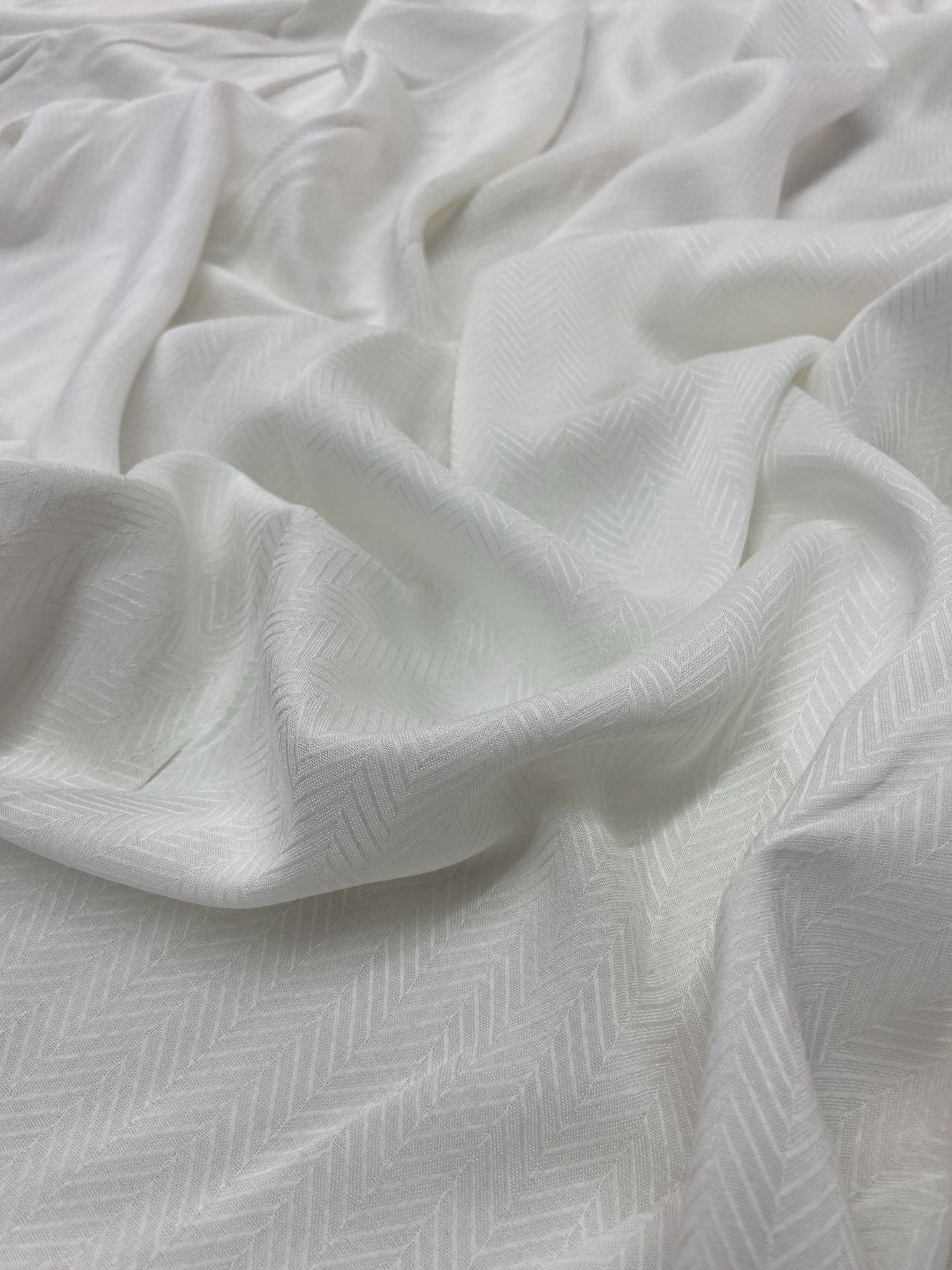 Vegan İtalyan Brokar Viskon Jakar Kumaş Off-White (col-2024-5009)