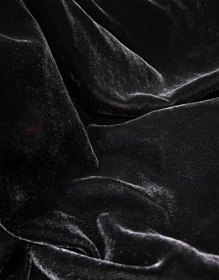 Silk Velvet 1 Metre Siyah Kumaş(col-20)