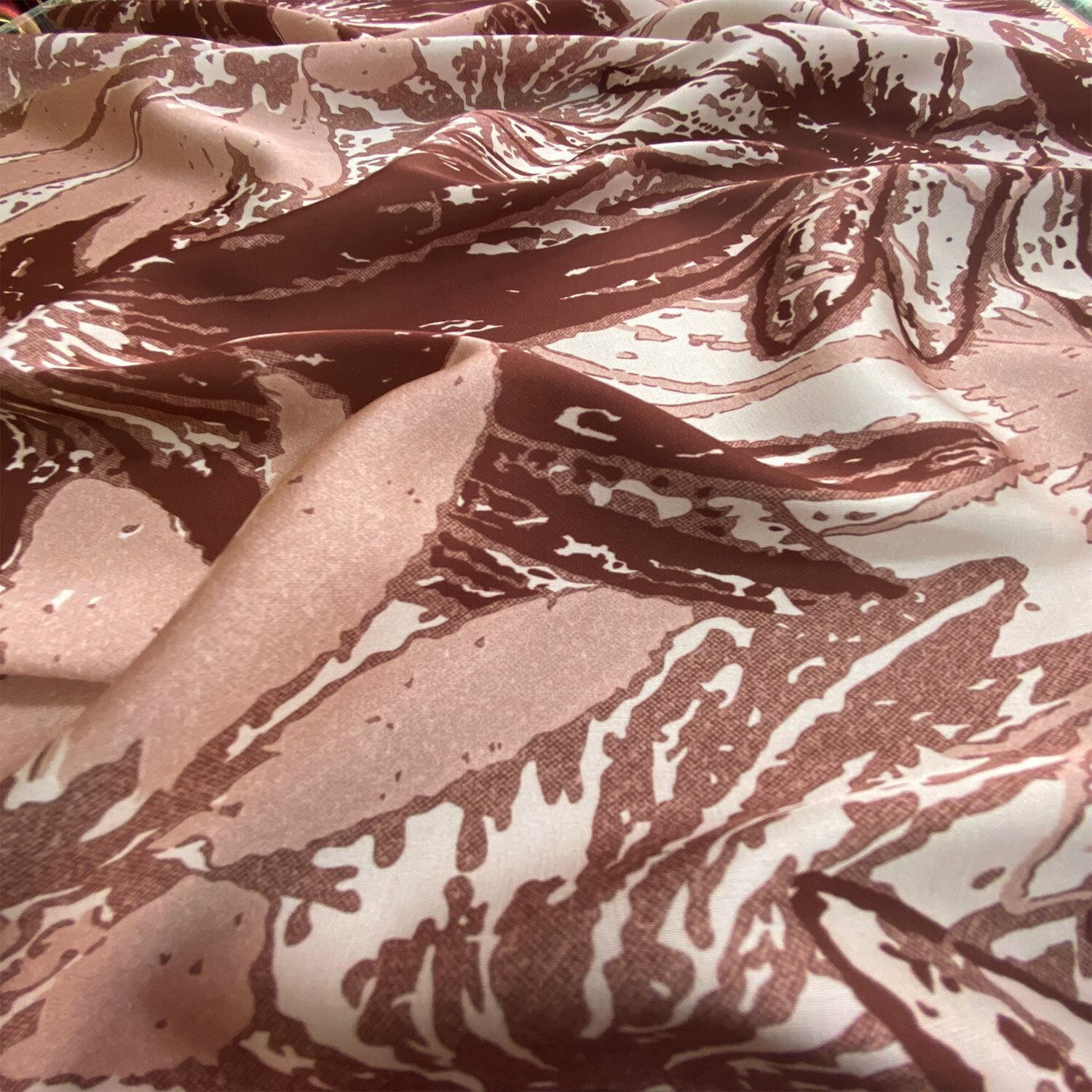 Desenli Soft Lycra Saten 1 Metre Kumaş