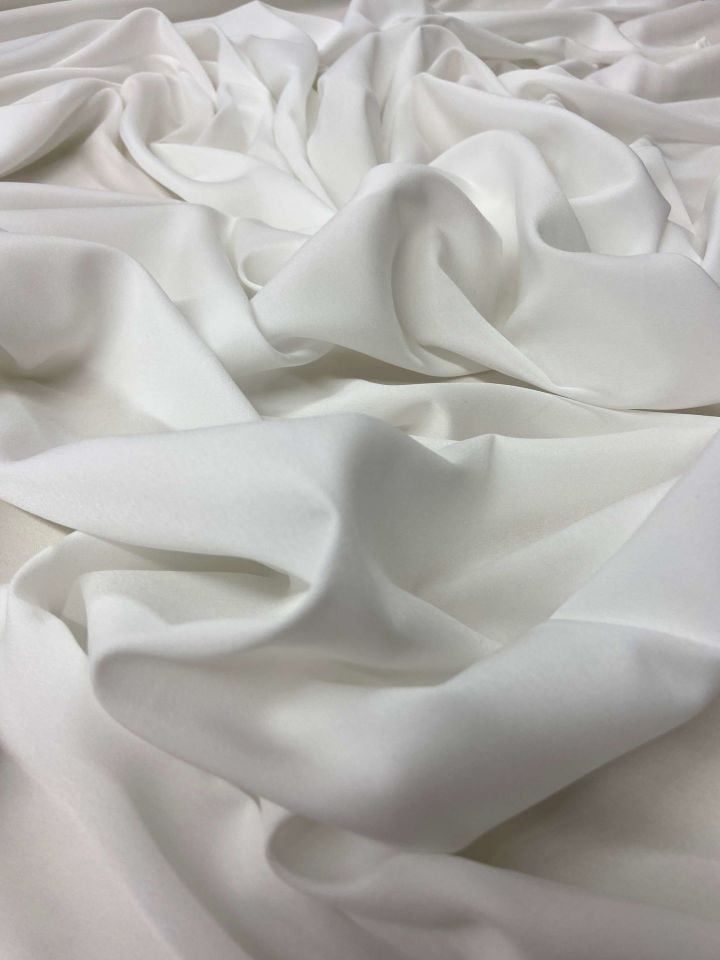 Poly Mongol 1 Metre Kırık Beyaz Kumaş (col-01)