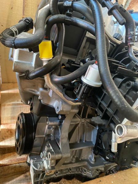 Jetta-Tiguan-Passat-Golf7-A3-Leon Sandık Motor Komple (VW OE)( 04E100035G )