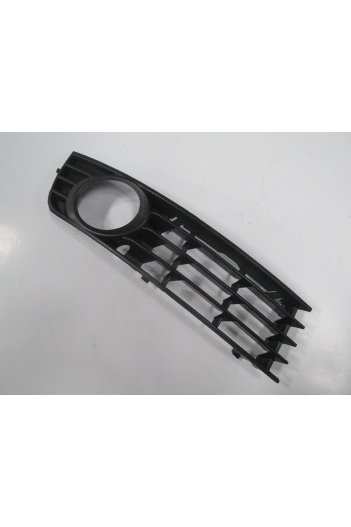 Audi A4 02/05 Sis Lamba Kapağı Sağ Sis Delikli (Tw)