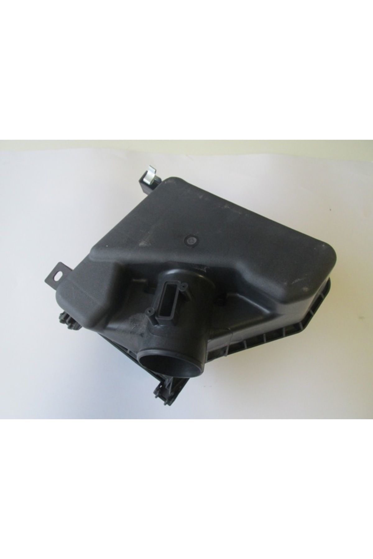 Toyota Auris 13/15 Hava Filtre Kutusu (Kabini) (Dizel Tip)