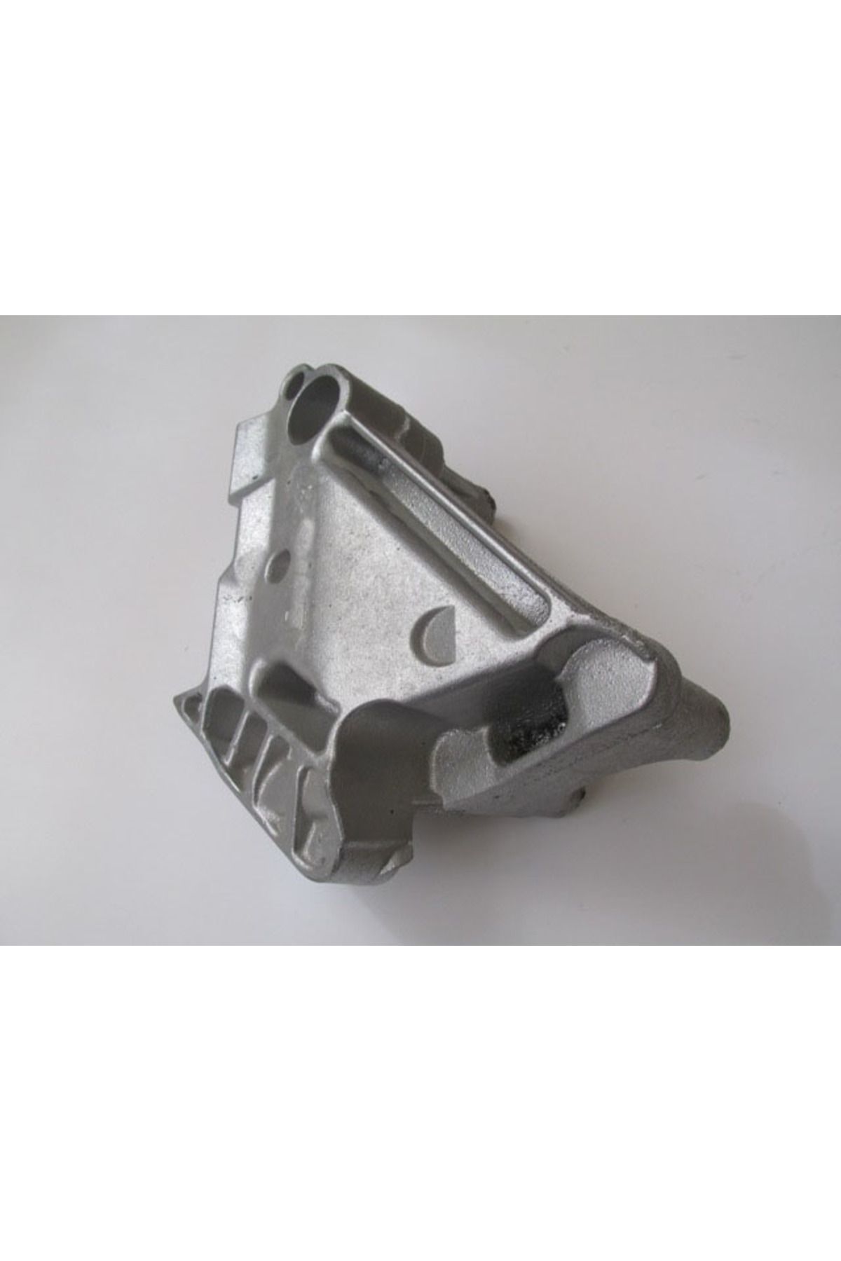 OEM NO 04L199207 UYUMLU VOLKSWAGEN GOLF 7 13/17 MOTOR BAĞLANTI BRAKETİ 2.0 TDI (TAKOZ) (ALÜMİNYUM)