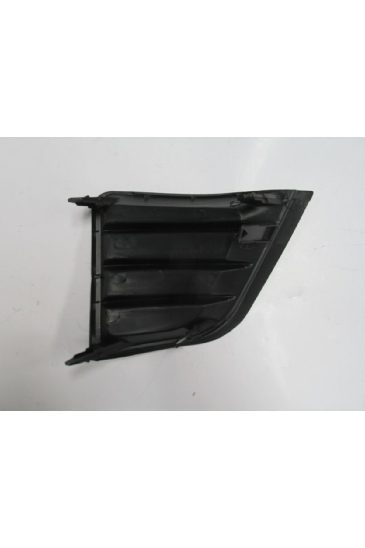 Toyota Corolla Nde180 13/16 Sis Lamba Kapağı Sağ Siyah (Sis Deliksiz) (Tw)