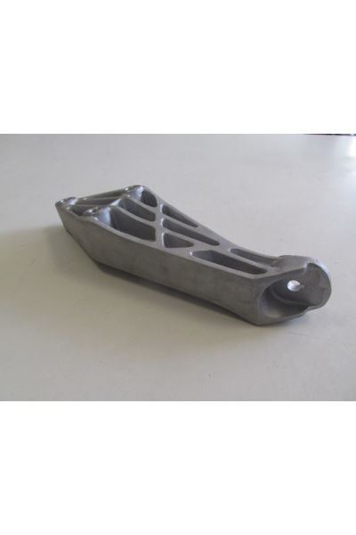 Opel Vectra B 96/99 Şanzuman Bağlantı Kulağı (1.8/2.0)