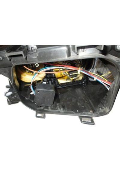 Audi A6 05/09 Far Lambası Sağ Elektrikli/motorsuz/merceksiz (H7/h1) (Famella)