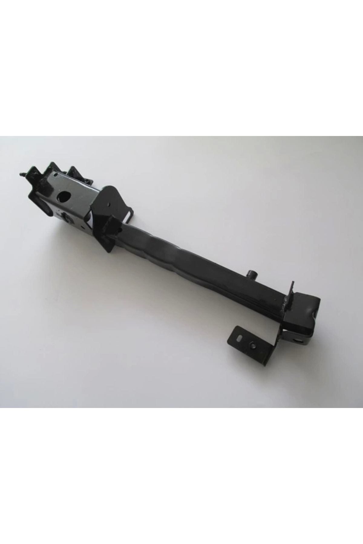 Renault Megane- 4- Sd- 21/24; Şasi Uç Demiri Kolu Sağ (BEŞİK)(MOTOR BEŞİĞİNE TAKILAN) (oem No: 7582