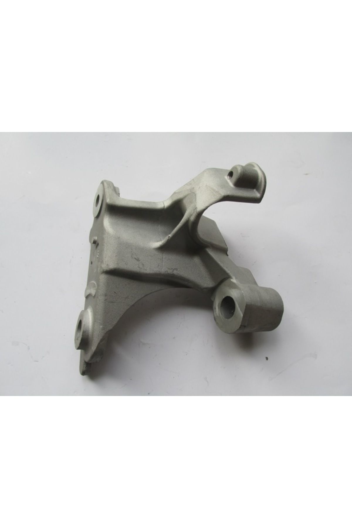 Renault Megane 4 Sd/hb 16/20 Motor Beşiği Bağlantı Ayağı Sağ (Beşik Darbe Emici) (Alüminyum)