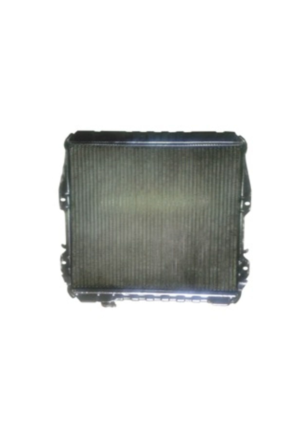 Toyota Hilux Pick Up Ln85 89/97 Su Radyatörü 2.4 D (Brazing) (450x508x32) (Manuel) Alm (Oris)