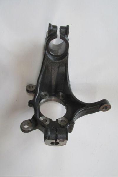 OEM NO 40015-4CE0A UYUMLU RENAULT KADJAR 15/22 ÖN AKS TAŞIYICI SOL (ABS Lİ)