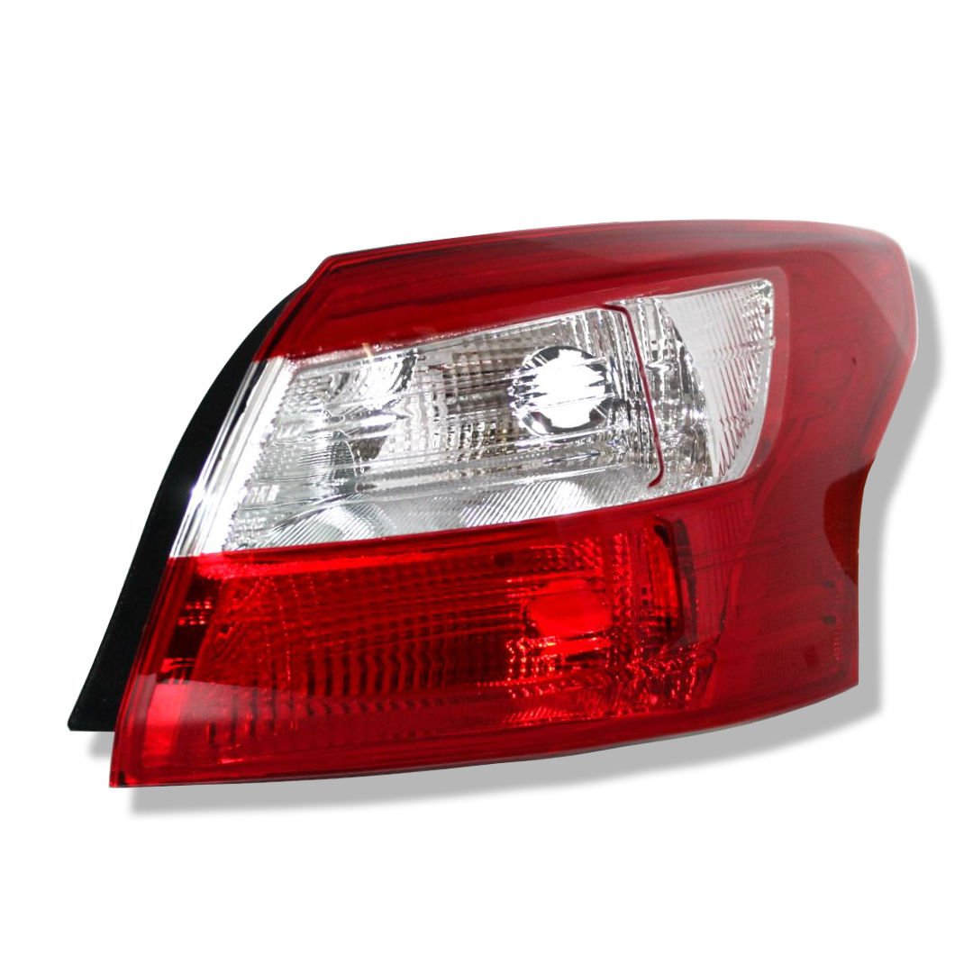 Ford Focus 2011-2015 Sedan Sağ Dış Stop Lambası