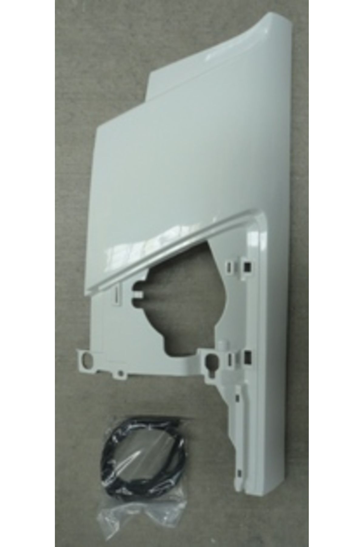 Isuzu Npr- 3d- 10/24; Ön Köşe Paneli Sol Beyaz Plastik (BFN) 8-97406-040