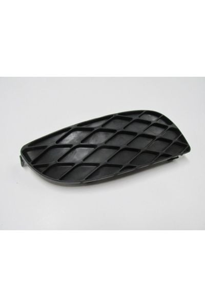Toyota Yarıs- 02/06; Sis Lamba Kapağı Sağ (SİS DELİKSİZ) (DAMLA GÖZLÜ)(EUROBUMP) 52127-0d050