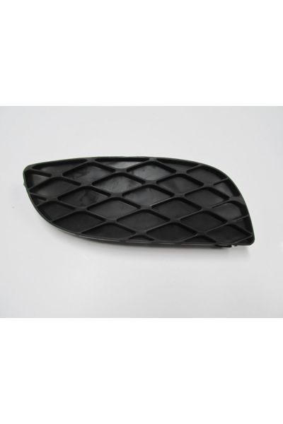 Toyota Yarıs- 02/06; Sis Lamba Kapağı Sağ (SİS DELİKSİZ) (DAMLA GÖZLÜ)(EUROBUMP) 52127-0d050
