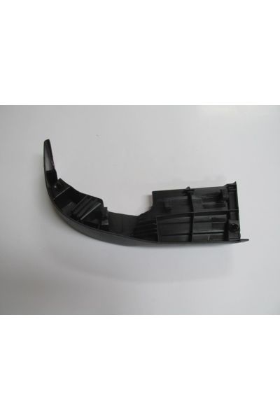 Toyota hılux pıck up 20/24 arka tampon üst plastiği sağ (casp)