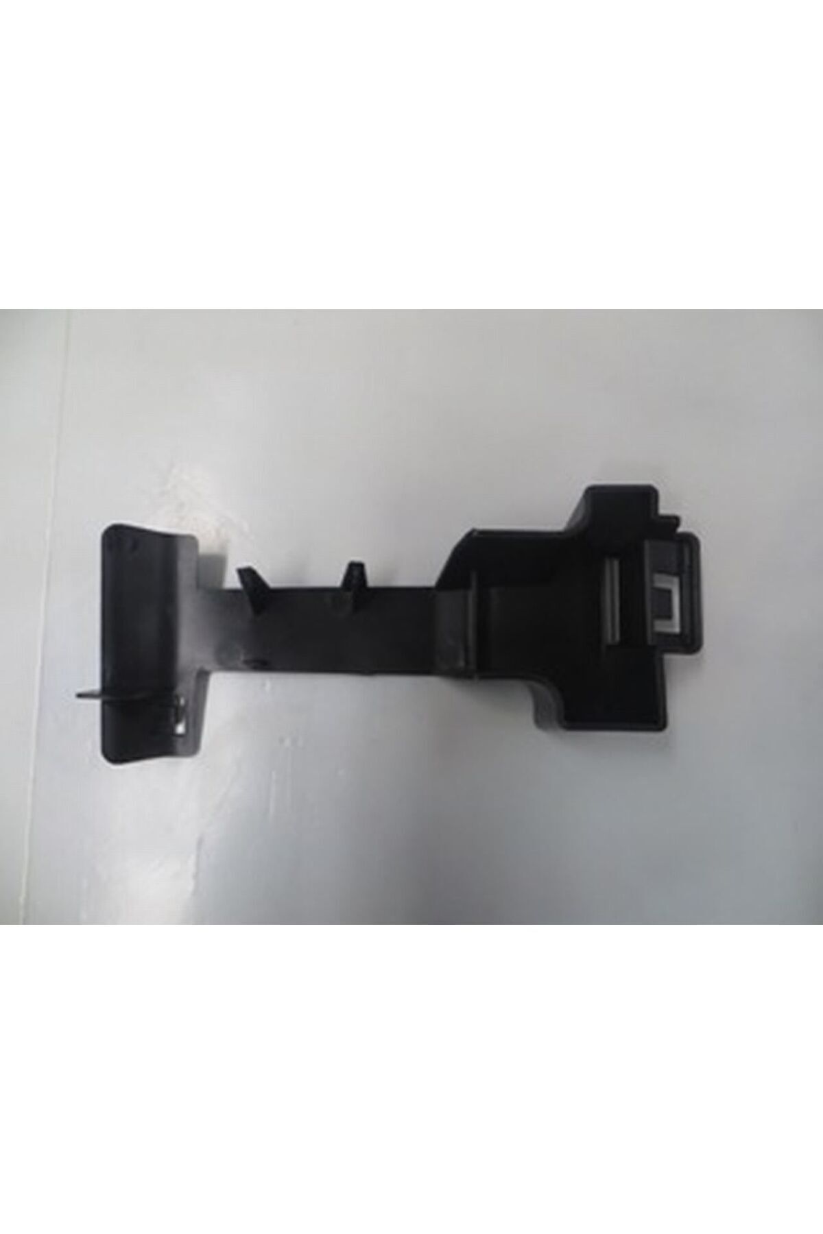 RENAULT CLIO- 4- HB- 13/16; ÖN TAMPON PANJURU ALT HAVA ALMA YÖNLENDİRİCİ (PLASTİK)(TYG)