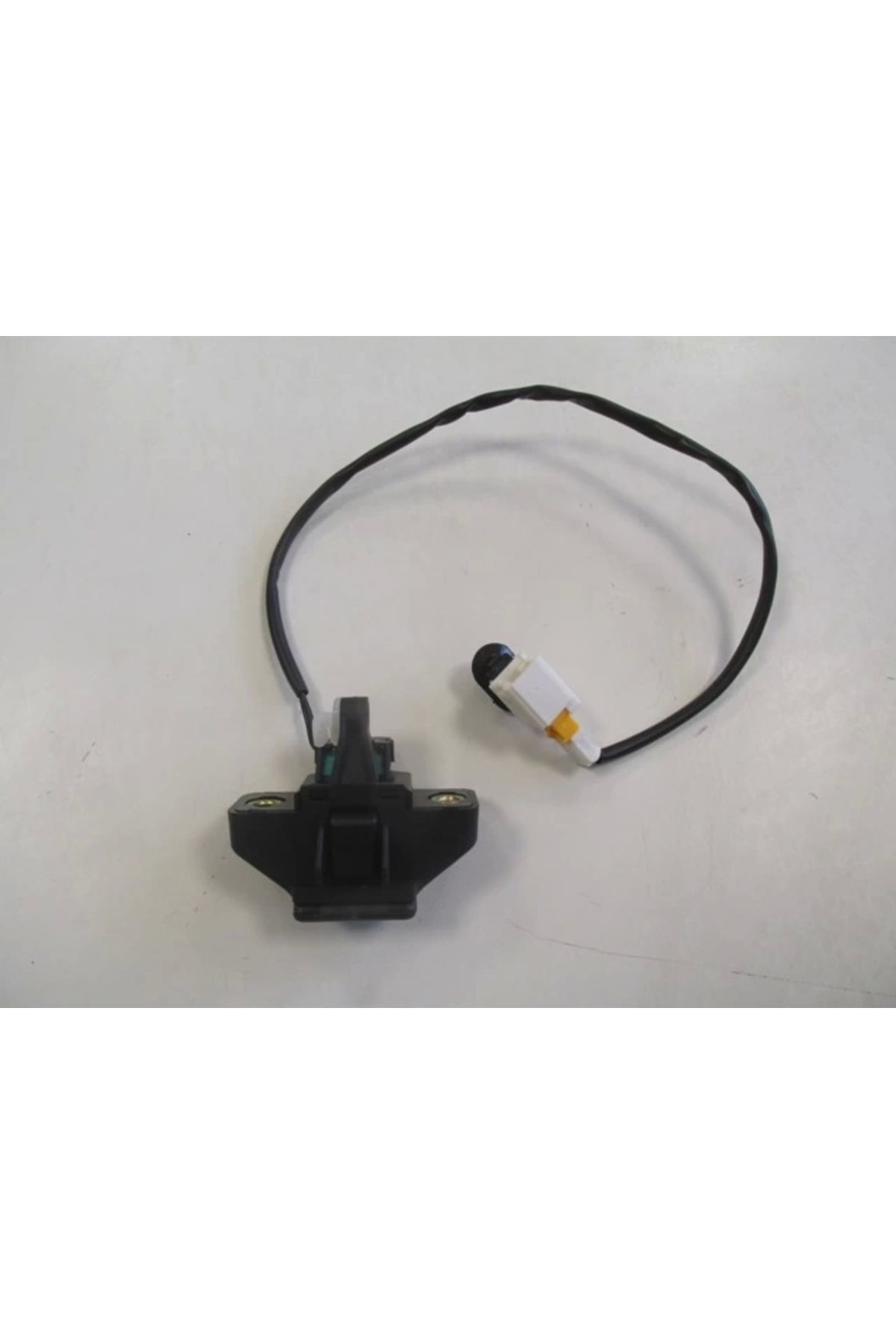 Dacıa Sandero- 13/20; Bagaj Kapağı Kilidi (KABLOLU) (OEM NO: 8200078950) Tst6187