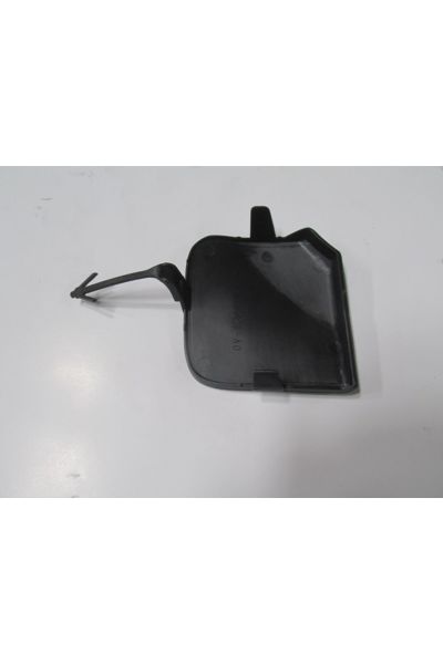 Renault Captur 13/17 Ön Tampon Çeki Demiri Kapağı (Tw)