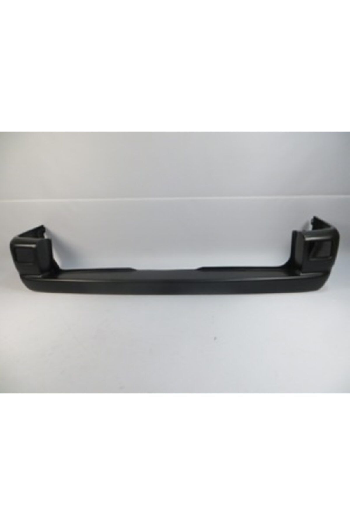 -ParçaAnında Volkswagen Transporter- T4- 96/01 Arka Tampon Siyah (boyanır Tip) (reflektör Delikli) T