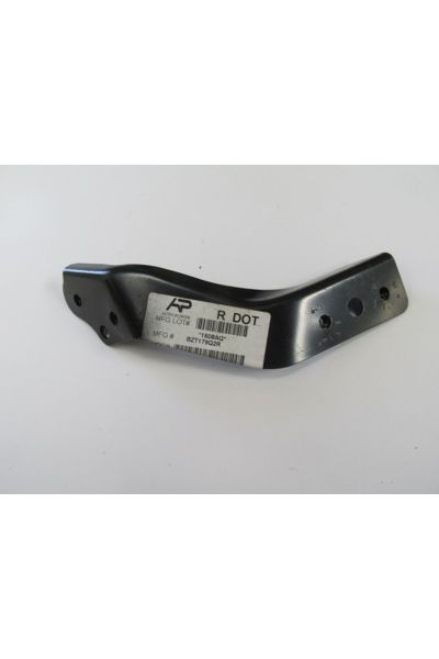 Mercedes C Class W204 07/11 Ön Tampon Demiri Braketi Sağ (Tw)