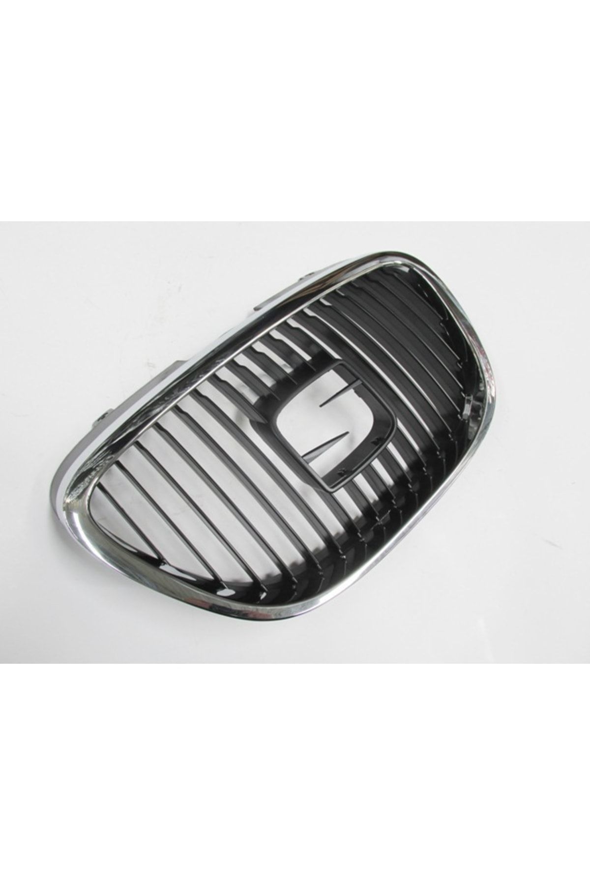 Seat Toledo- 05/07  Uyumlu   Ön Panjur Siyah (nikelaj Çerçeveli) (tüv)(tyg) 5p0853651a9b9