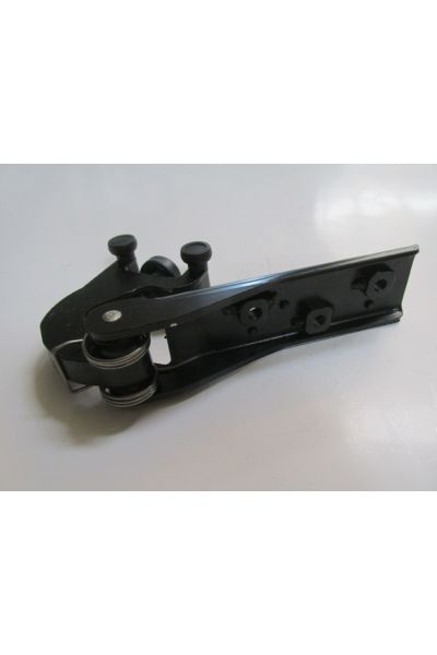 Renault Master- 3- 11/19; Sürgülü Kapı Alt Ray Bağlantısı Sağ 8200661119