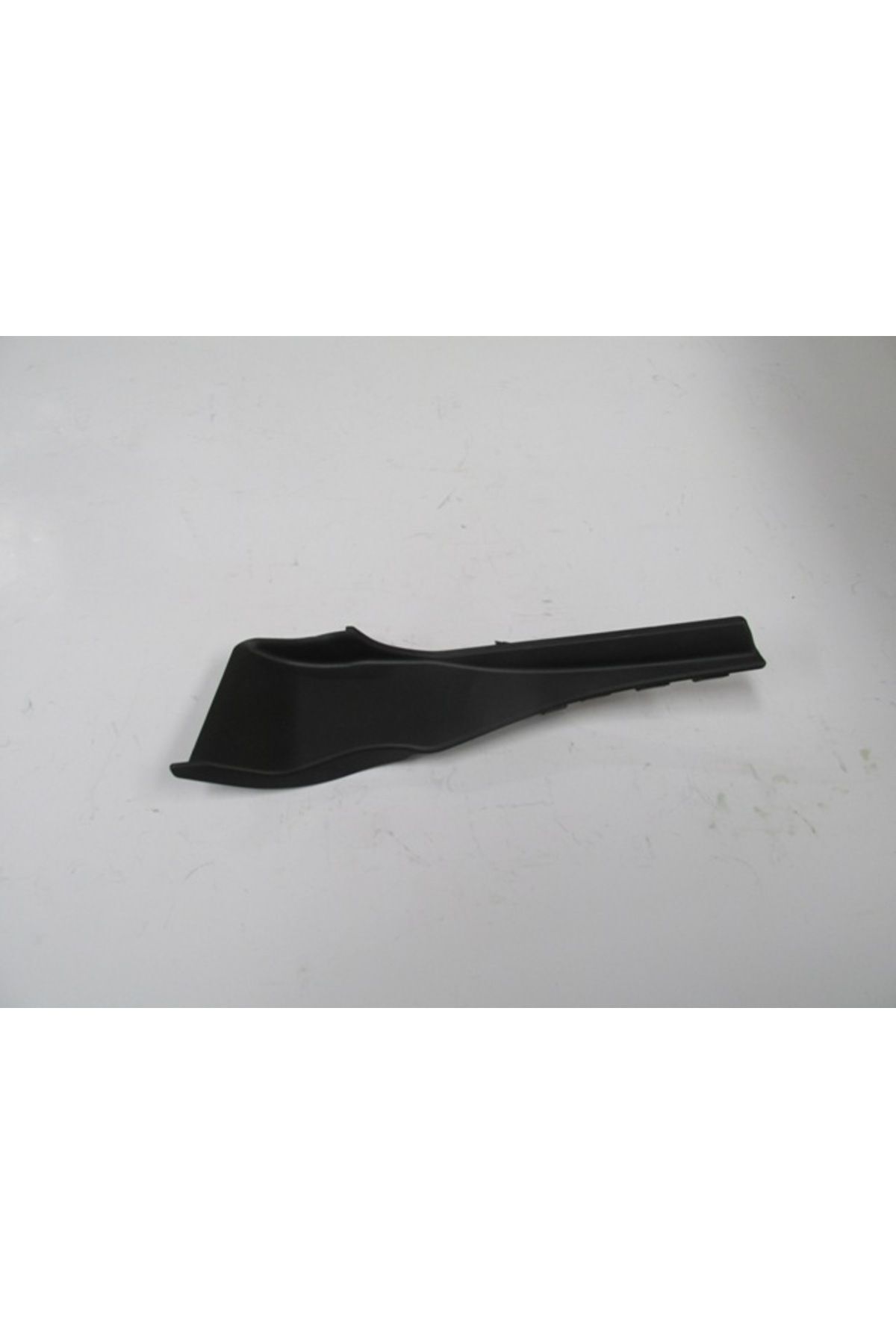 Nıssan Pıck Up- Navara- 16/22; Ön Çamurluk Arka Plastik Kaplaması Sol (ORİJİNAL) 63821-4jg0g