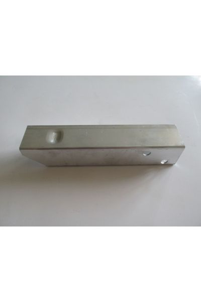 Mercedes Gla Class- X156- 14/17 Ön Panel Bağlantı Braketi (küçük) Sağ/sol Aynı (adet) 2466260088