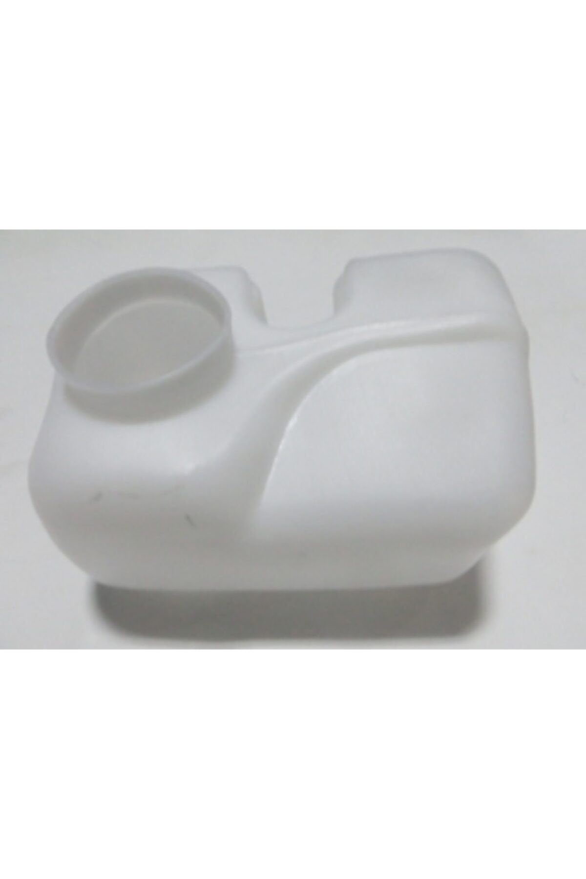 Renault R11- Flash- 86/95; Ön Cam Su Bidonu/deposu 7704001028