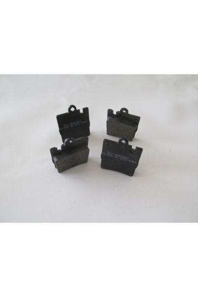 E Class- W210- 00-02 Arka Fren Balatası (KABLOSUZ)(DİSK) (63,6X78,4X15) Oem No: A0024205220