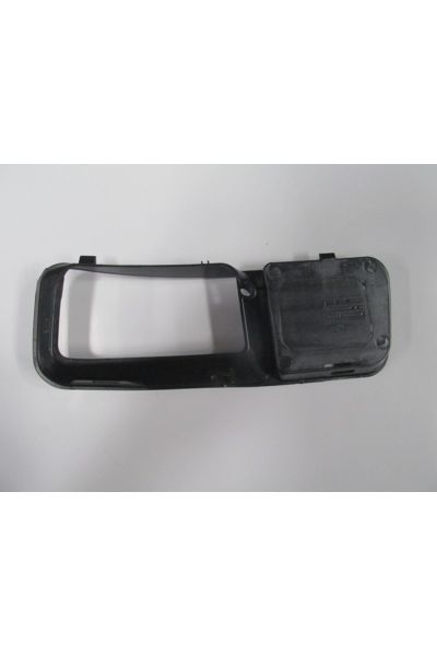 Volkswagen Polo Classic 96/01 Sis Lamba Kapağı Sol Siyah Sis Delikli