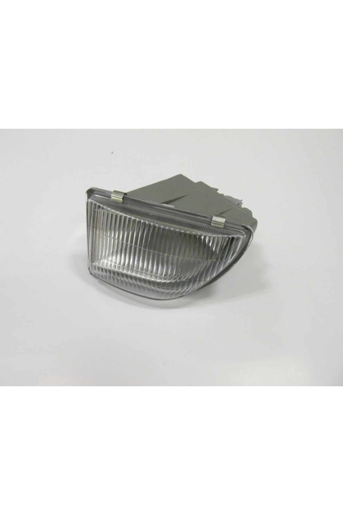 Daewoo Nubira 00/02 Sis Lambası Sağ Oval (H3) (Famella)