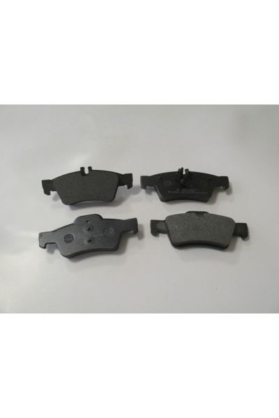 Mercedes E Class W212 10/12 Arka Fren Balatası(kablosuz)disk(140,2x57,4x15,7/141,4x59,4x15,7)bram