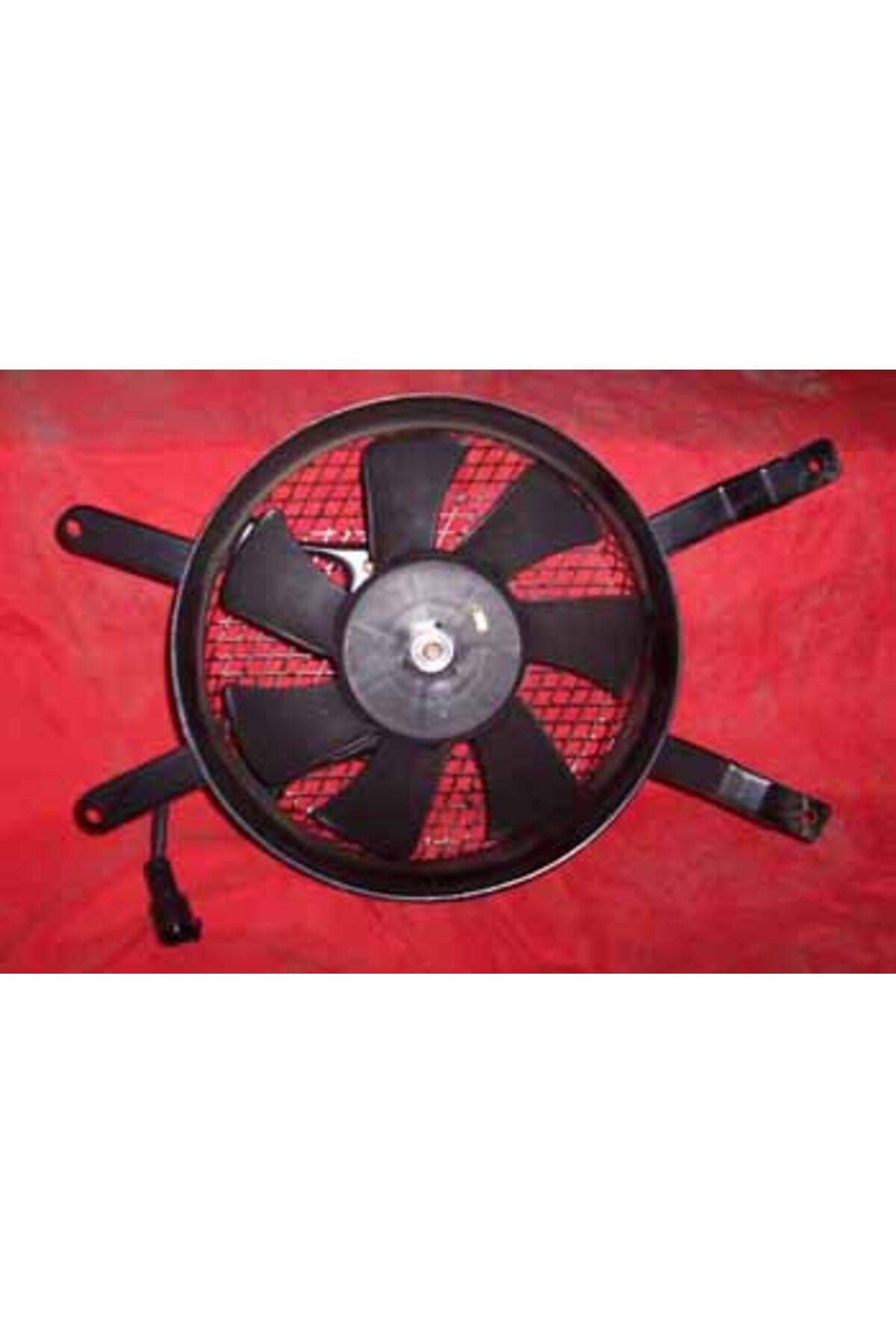 Daihatsu Applause 90/97 Klima Fan Davlumbazı
