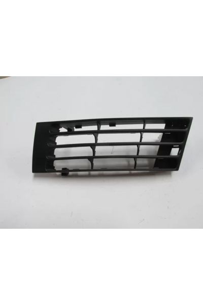 AUDI A4- 00-01 SİS LAMBA KAPAĞI SAĞ SİYAH OEM NO: 8D0807346AA3F UYUMLU 1312-2061