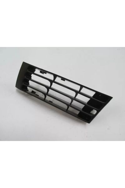 AUDI A4- 00-01 SİS LAMBA KAPAĞI SAĞ SİYAH OEM NO: 8D0807346AA3F UYUMLU 1312-2061