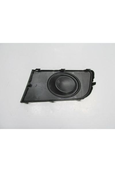 1170-2061b/ Amarok- 11/16; Sis Lamba Kapağı Sağ Sis Deliksiz (lm) Uyumlu