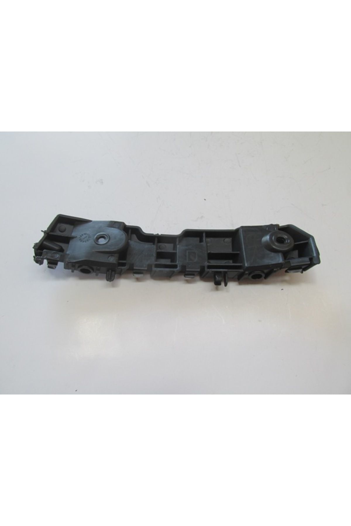 Renault Symbol- 17/21; Ön Tampon Braketi Sağ 631427999r