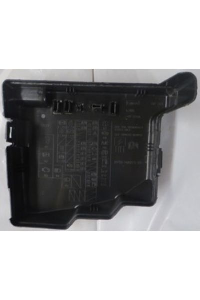 Ford Tourneo Courier 14/18 Sigorta Kutusu Kapağı