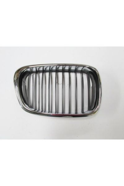 -ParçaAnında BMW 5 SERI- E39- 01/03; ÖN PANJUR SAĞ NİKELAJLI/SİYAH (TW)