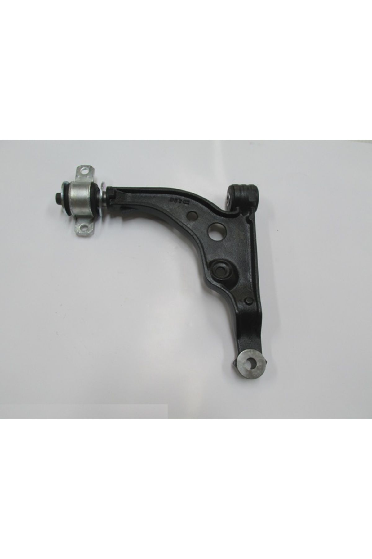 Fıat Ducato- 97/02; Ön Alt Tabla Sağ Rotilli/burçlu (SALINCAK) (Q 1,8 MM) (SH) 352166