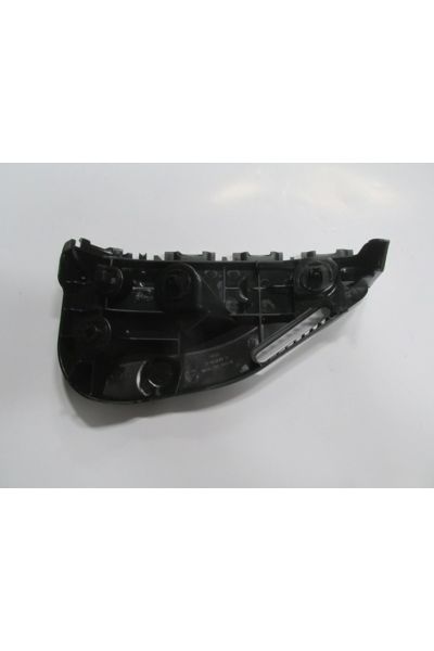 Toyota Hilux Pick Up 15/19 Ön Tampon Braketi Sağ Plastik (Tw)