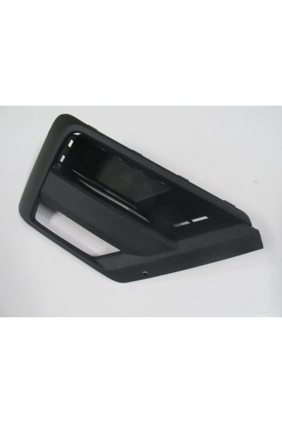 Volkswagen Crafter- 18/24; Sis Lamba Kapağı Sağ Sis Delikli/sensör Deliksiz (TYG) 7c0853666a9b9