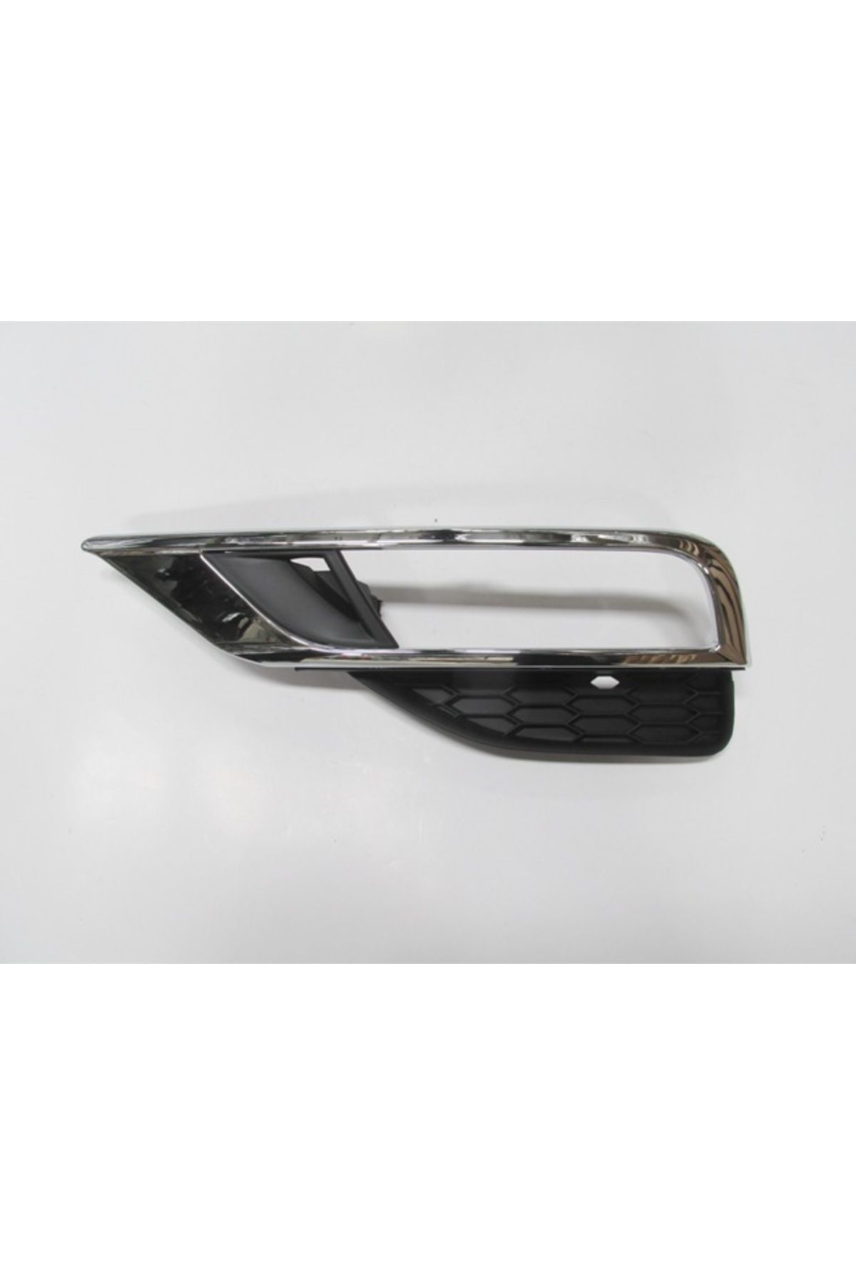 HONDA CRV- 15/18; SİS LAMBA KAPAĞI SOL SİS DELİKLİ (NİKELAJ KAPLAMALI) (TW)