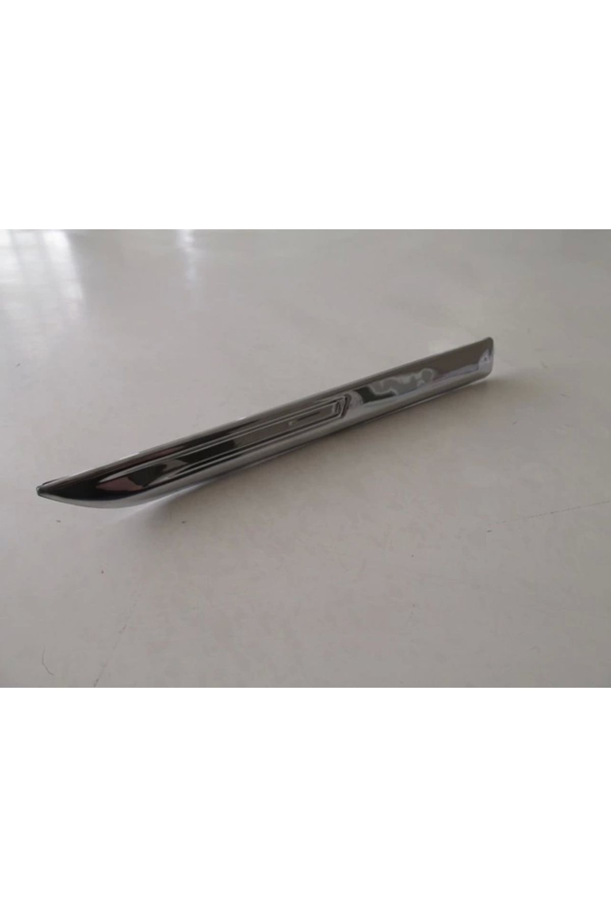 Renault Megane 4 Sd 21/24 Ön Çamurluk Çıtası Nikelajlı Sol
